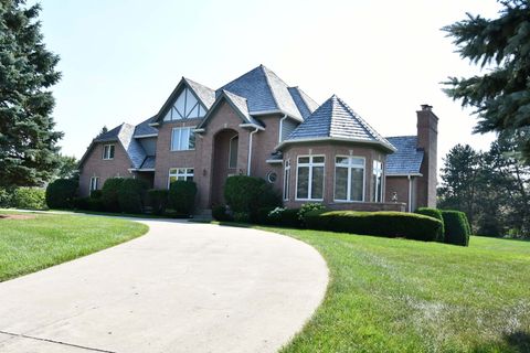 Photo of 5 Harvest Glen Court, Hawthorn Woods, IL 60047 (MLS # 12421815)