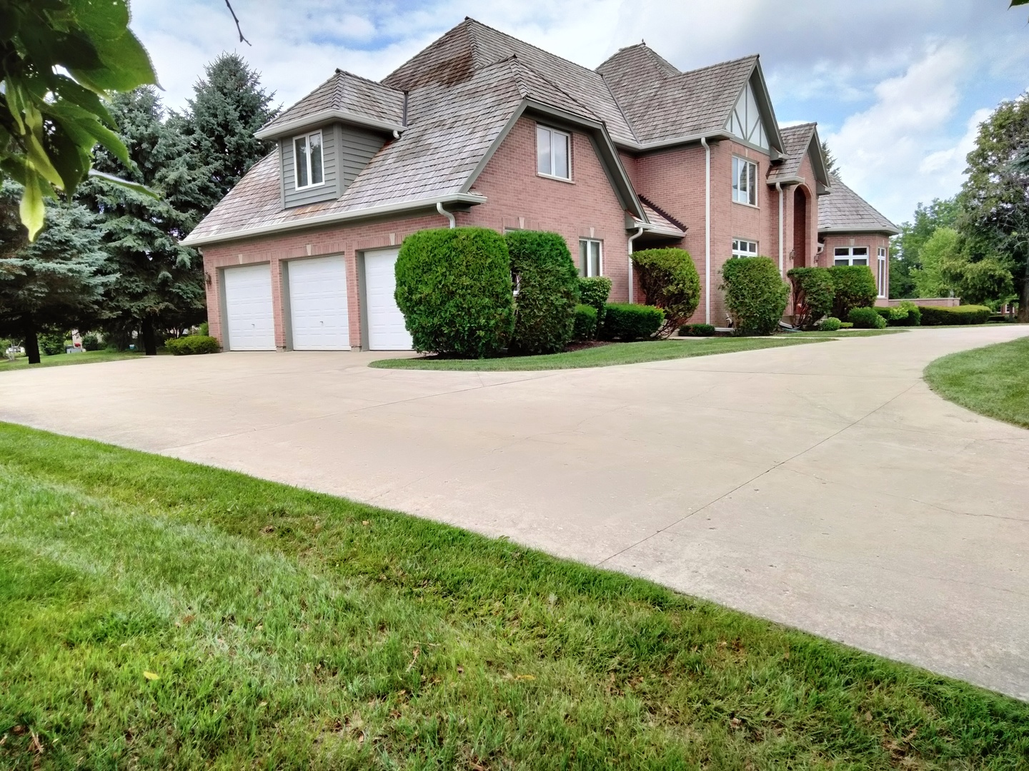 5 Harvest Glen Court