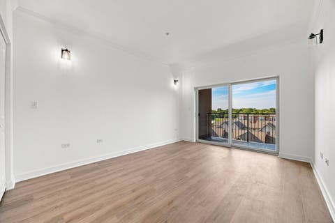Tiny photo for 1650 Riverwoods Drive #403, Melrose Park, IL 60160 (MLS # 12717483)