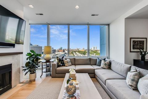 Tiny photo for 500 W Superior Street #612, Chicago, IL 60654 (MLS # 12503229)