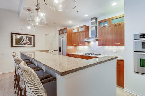 Tiny photo for 500 W Superior Street #612, Chicago, IL 60654 (MLS # 12503229)