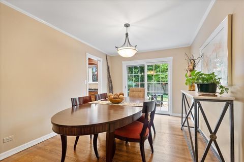 Tiny photo for 2440 Simpson Street, Evanston, IL 60201 (MLS # 12501690)