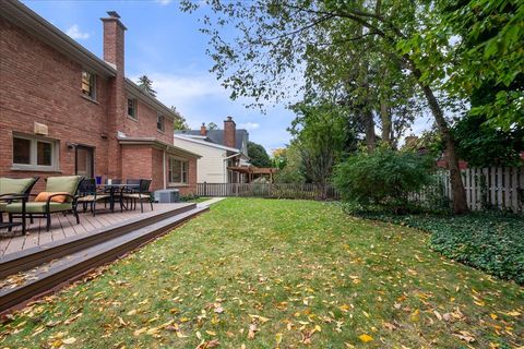 Tiny photo for 2440 Simpson Street, Evanston, IL 60201 (MLS # 12501690)