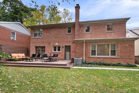 Tiny photo for 2440 Simpson Street, Evanston, IL 60201 (MLS # 12501690)