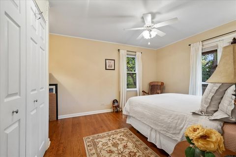 Tiny photo for 2440 Simpson Street, Evanston, IL 60201 (MLS # 12501690)