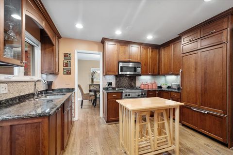 Tiny photo for 2440 Simpson Street, Evanston, IL 60201 (MLS # 12501690)