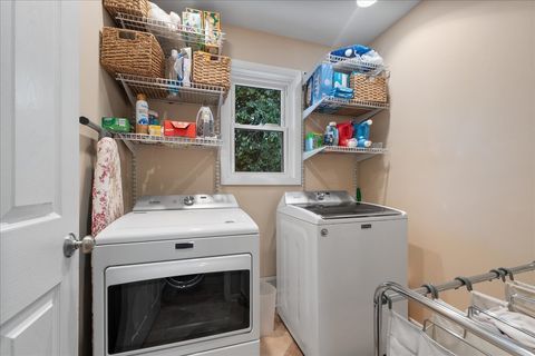 Tiny photo for 2440 Simpson Street, Evanston, IL 60201 (MLS # 12501690)