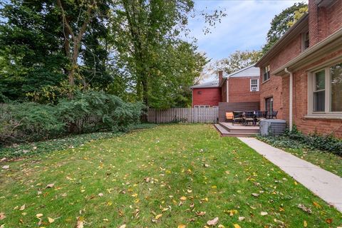 Tiny photo for 2440 Simpson Street, Evanston, IL 60201 (MLS # 12501690)