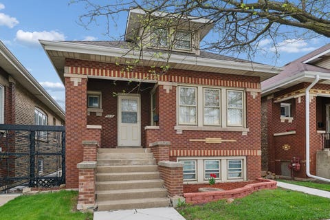 Photo of 5218 W 55th Street, Chicago, IL 60638 (MLS # 12700827)
