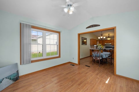 Tiny photo for 2726 Linwood Court #2726, Davenport, IA 52806 (MLS # 12711874)