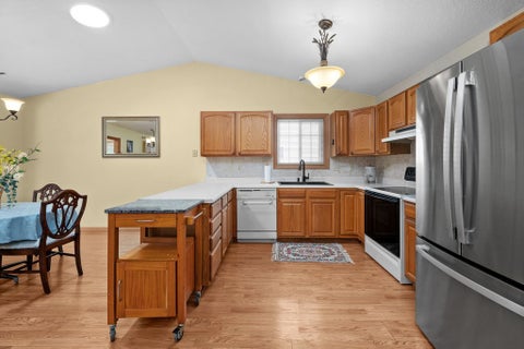 Tiny photo for 2726 Linwood Court #2726, Davenport, IA 52806 (MLS # 12711874)