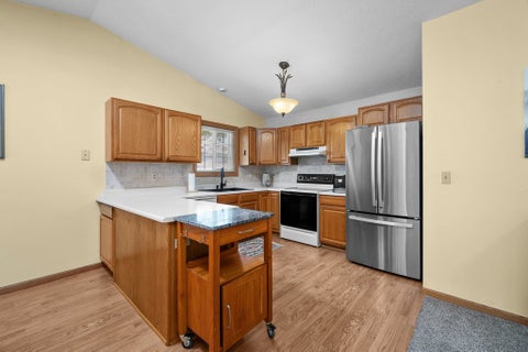 Tiny photo for 2726 Linwood Court #2726, Davenport, IA 52806 (MLS # 12711874)