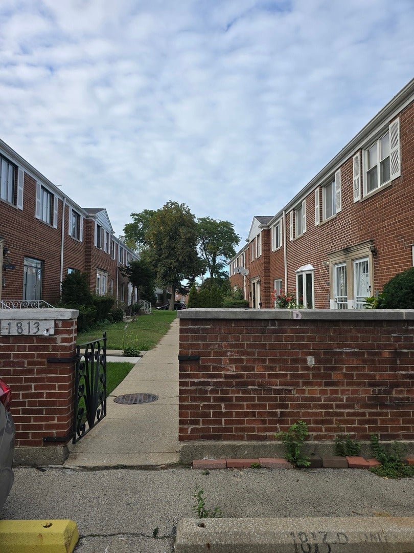 1813 W Norwood Street A