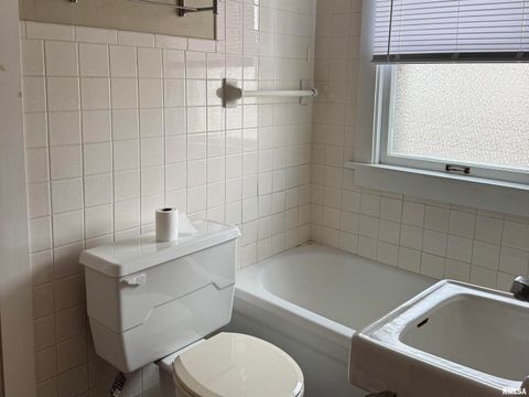 Tiny photo for 1639 33RD Street, Moline, IL 61265 (MLS # QC4269645)