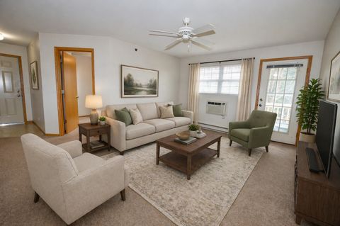 Tiny photo for 300 Cunat Boulevard #2C, Richmond, IL 60071 (MLS # 12628242)