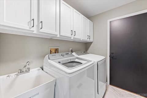 Tiny photo for 602 Highbury Lane, Geneva, IL 60134 (MLS # 12523581)