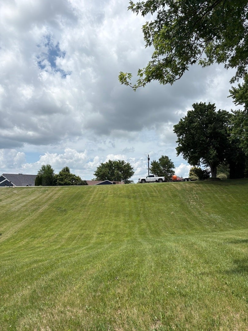 18 Ridgeview Drive
