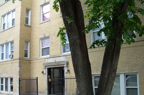 3242 W Sunnyside Avenue 1 Chicago IL 60625