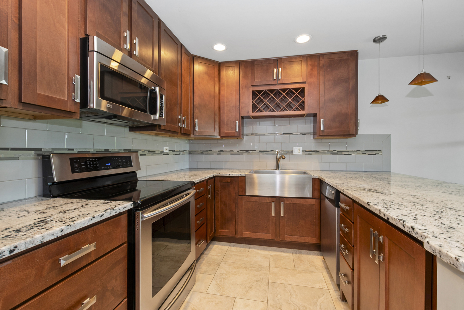 3939 Saratoga Avenue E-214