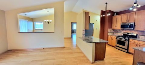 Tiny photo for 345 THORNWOOD Way #D, South Elgin, IL 60177 (MLS # 12590392)