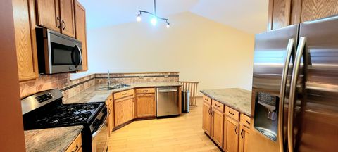 Tiny photo for 345 THORNWOOD Way #D, South Elgin, IL 60177 (MLS # 12590392)
