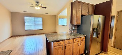 Tiny photo for 345 THORNWOOD Way #D, South Elgin, IL 60177 (MLS # 12590392)