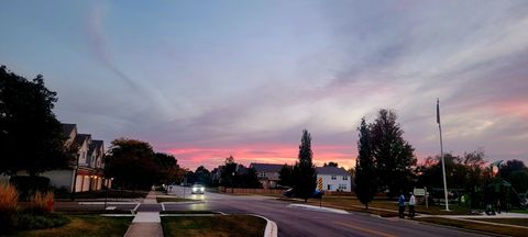 Tiny photo for 345 THORNWOOD Way #D, South Elgin, IL 60177 (MLS # 12590392)