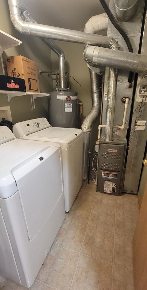 Tiny photo for 345 THORNWOOD Way #D, South Elgin, IL 60177 (MLS # 12590392)