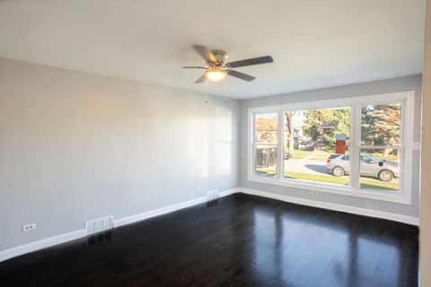 Tiny photo for 12618 S Justine Street, Calumet Park, IL 60827 (MLS # 12580033)