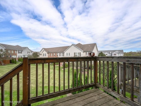 Tiny photo for 617 GRAND CANYON Circle, Crystal Lake, IL 60014 (MLS # 12796480)