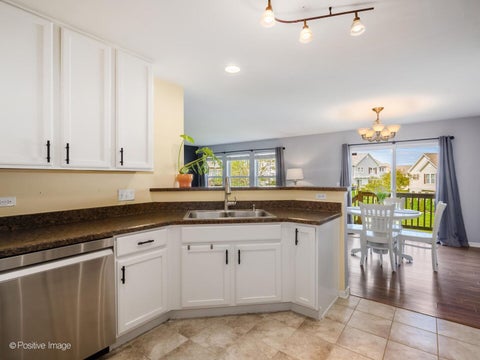 Tiny photo for 617 GRAND CANYON Circle, Crystal Lake, IL 60014 (MLS # 12796480)