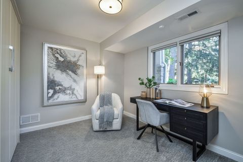 Tiny photo for 4733 ROSLYN Road, Downers Grove, IL 60515 (MLS # 12500703)