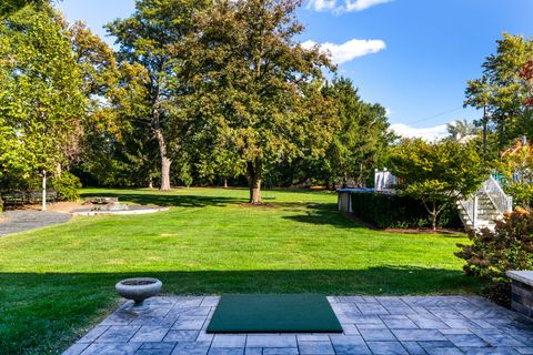 Tiny photo for 4733 ROSLYN Road, Downers Grove, IL 60515 (MLS # 12500703)