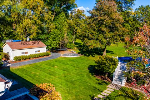 Tiny photo for 4733 ROSLYN Road, Downers Grove, IL 60515 (MLS # 12500703)