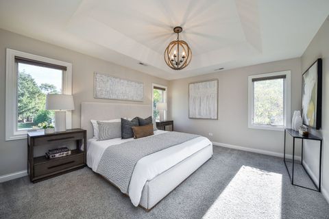 Tiny photo for 4733 ROSLYN Road, Downers Grove, IL 60515 (MLS # 12500703)