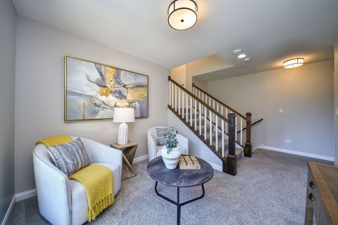 Tiny photo for 4733 ROSLYN Road, Downers Grove, IL 60515 (MLS # 12500703)