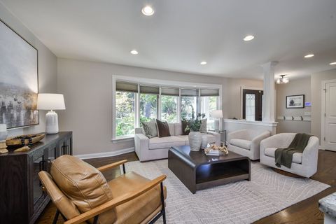 Tiny photo for 4733 ROSLYN Road, Downers Grove, IL 60515 (MLS # 12500703)