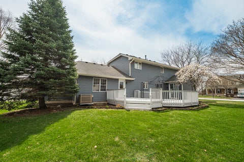 Tiny photo for 1404 Halifax Drive, Mundelein, IL 60060 (MLS # 12648161)