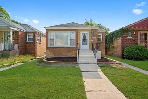 Tiny photo for 14231 S Dearborn Street, Riverdale, IL 60827 (MLS # 12511323)