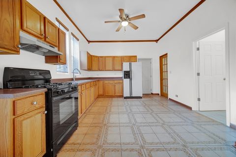Tiny photo for 900 N Springfield Avenue, Chicago, IL 60651 (MLS # 12536621)