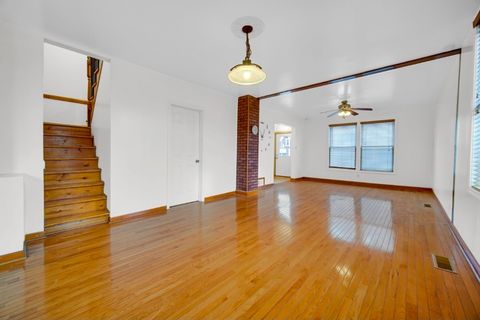 Tiny photo for 900 N Springfield Avenue, Chicago, IL 60651 (MLS # 12536621)