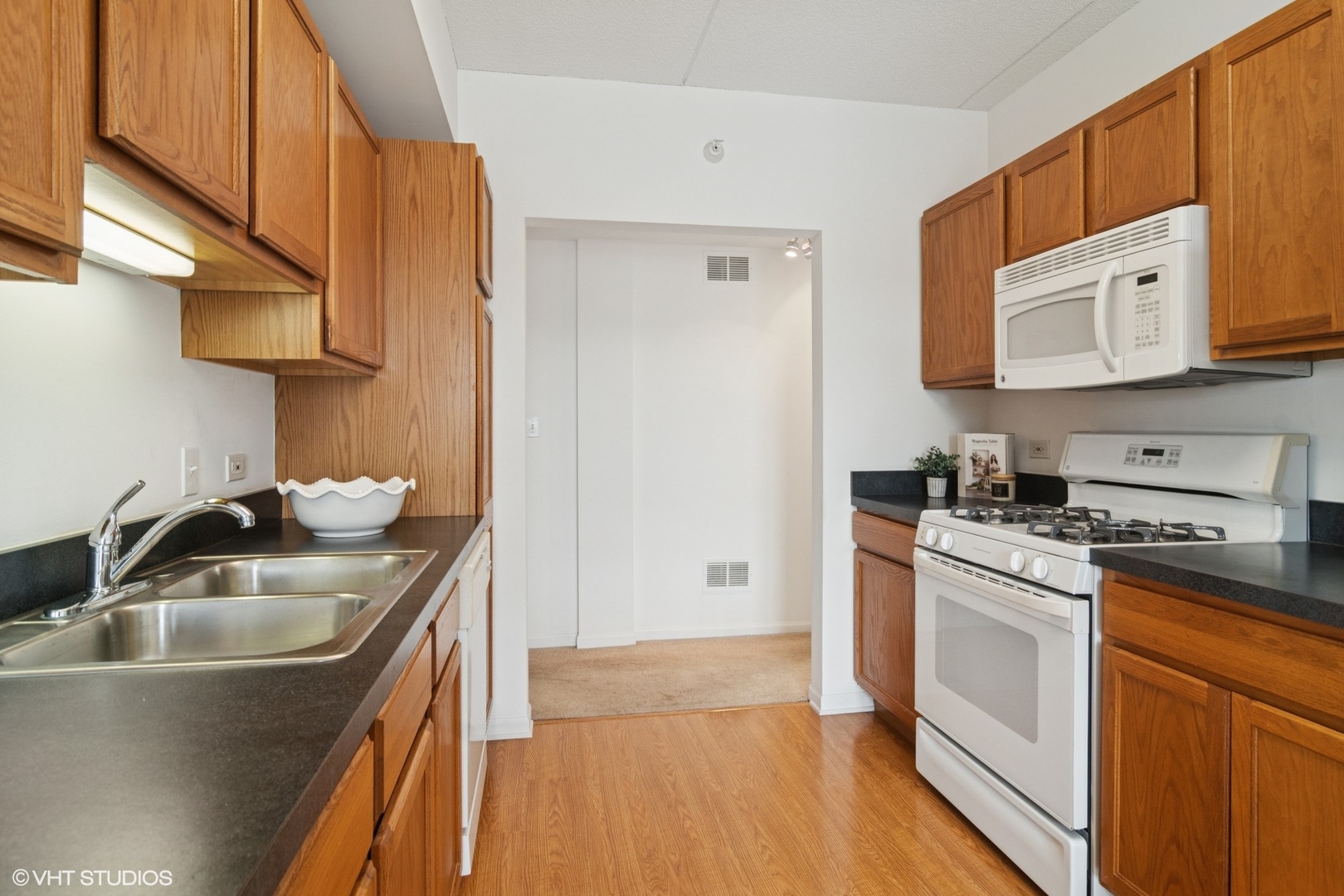 100 N Milwaukee Avenue 501