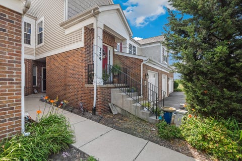 Photo of 124 Andrew Taras Court #2D, Joliet, IL 60435 (MLS # 12703378)
