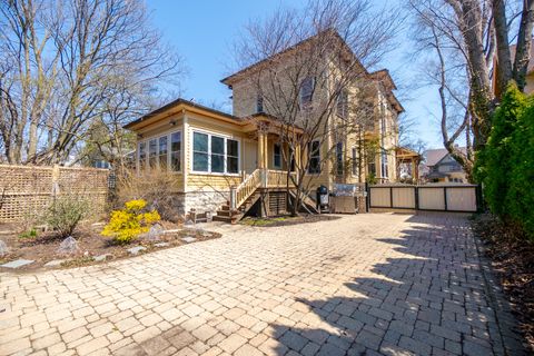 Tiny photo for 511 N GROVE Avenue, Oak Park, IL 60302 (MLS # 12607518)