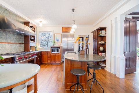 Tiny photo for 511 N GROVE Avenue, Oak Park, IL 60302 (MLS # 12607518)