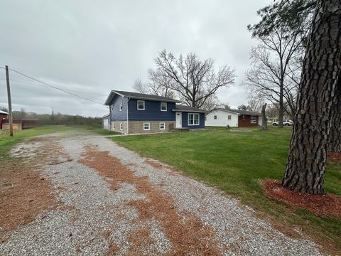 Tiny photo for 12945 Bowling Alley Road, Benton, IL 62812 (MLS # 12603494)