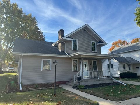 Photo of 405 W Cleveland Street, Spring Valley, IL 61362 (MLS # 12507284)