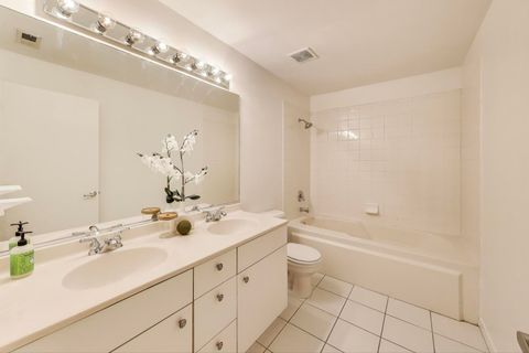 Tiny photo for 1307 S WABASH Avenue #312, Chicago, IL 60605 (MLS # 12499399)