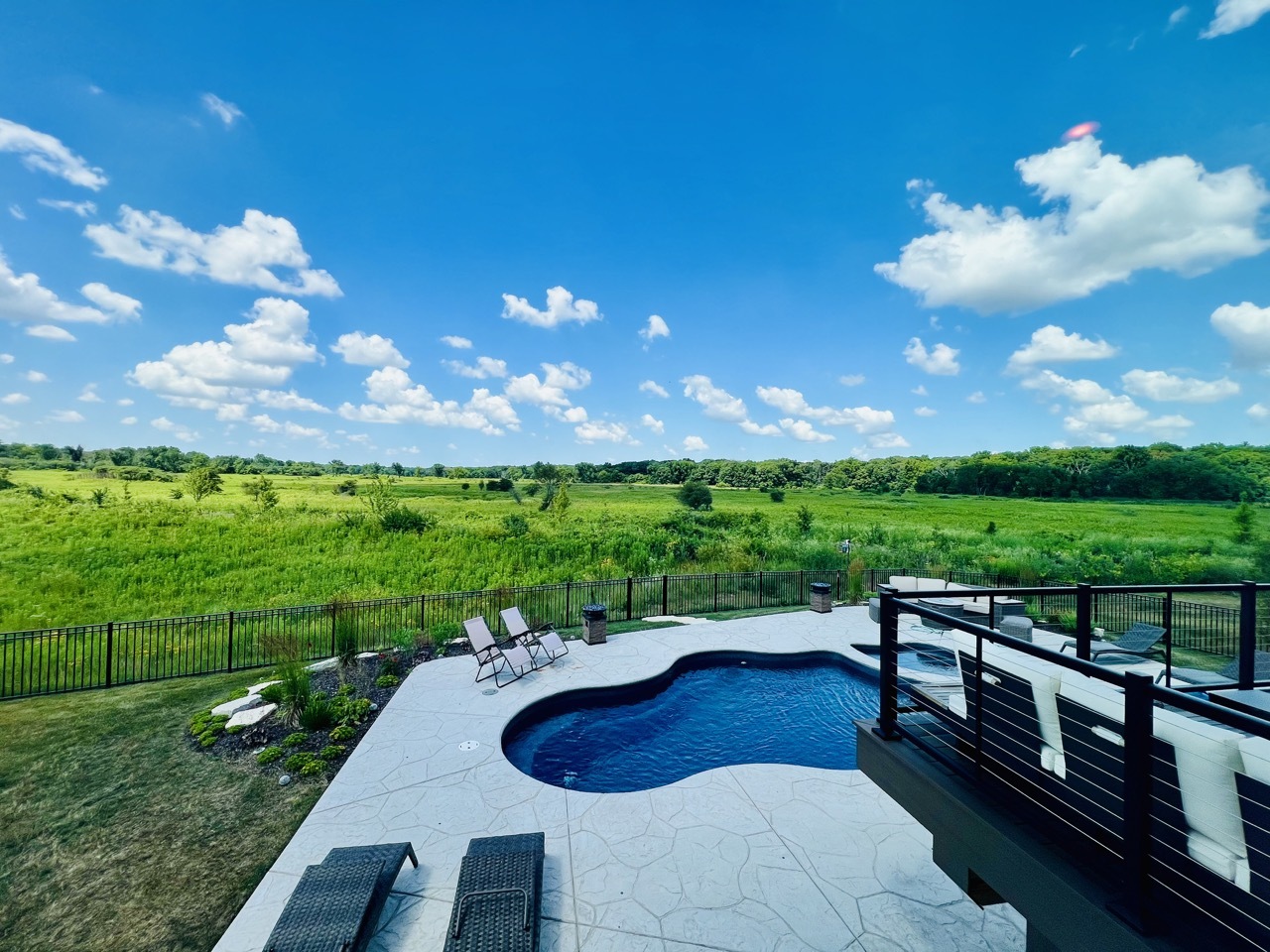 2559 Weatherbee Lane