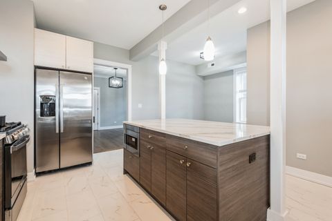 Tiny photo for 1535 W Estes Avenue #3, Chicago, IL 60626 (MLS # 12491398)